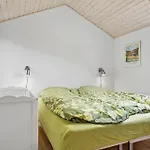 度假居 4 Bedroom Cozy In *