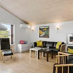度假居 4 Bedroom Cozy In