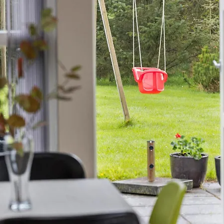 4 Bedroom Cozy In Tatil Evi Hjørring